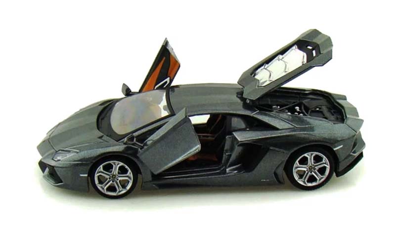 Модель машины - Lamborghini Aventador LP, 1:24   