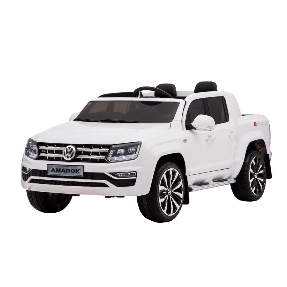 Электромобиль Volkswagen Amarok, белого цвета  