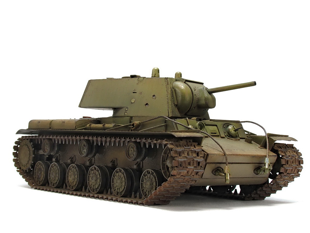 Сборная подарочная модель советского тяжёлого танка КВ-1  