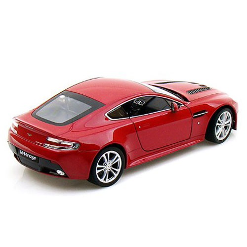 Машинка Aston Martin V12 Vantage, масштаб 1:24  