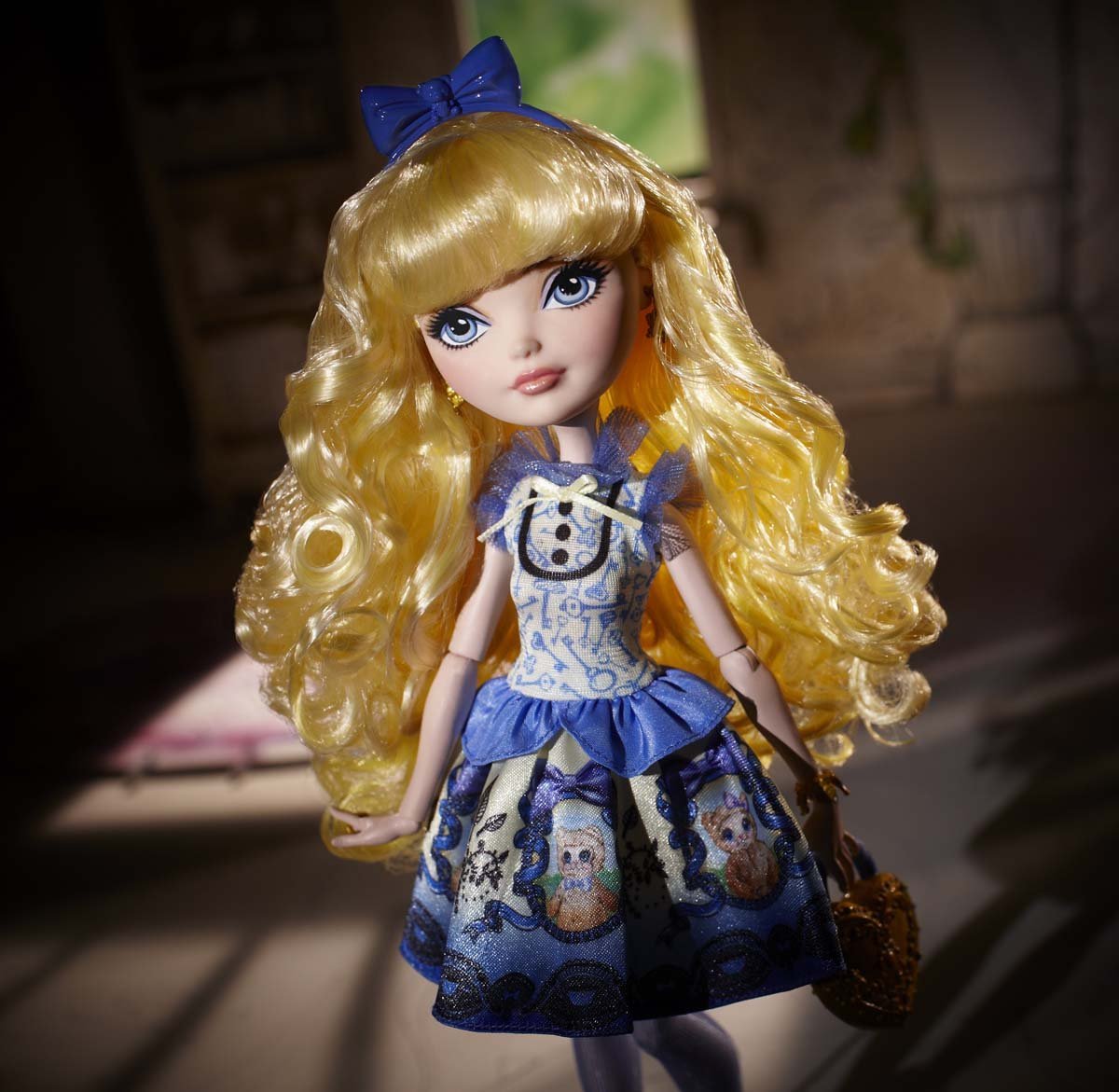 Boneca Apple White Ever After High Basica Mattel Dlb34