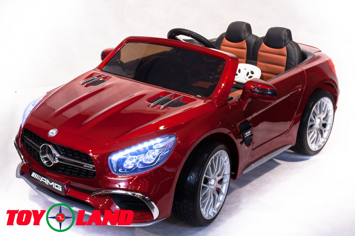 

Электромобиль Mercedes-Benz SL65, цвет – красный