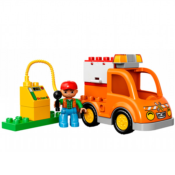 Lego Duplo. Буксировщик  