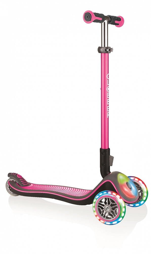 

Трехколесный самокат Globber Elite Deluxe Flash Lights, розовый, светящиеся колеса и передняя часть деки
