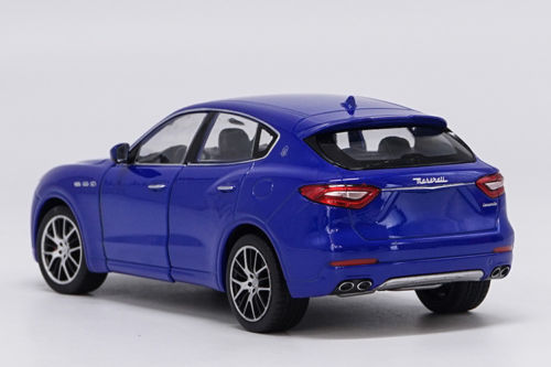 Модель машины 1:38 Maserati Levante  