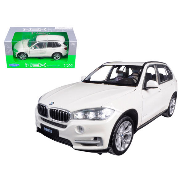 BMW X5, кузов F15, масштаб 1:24  