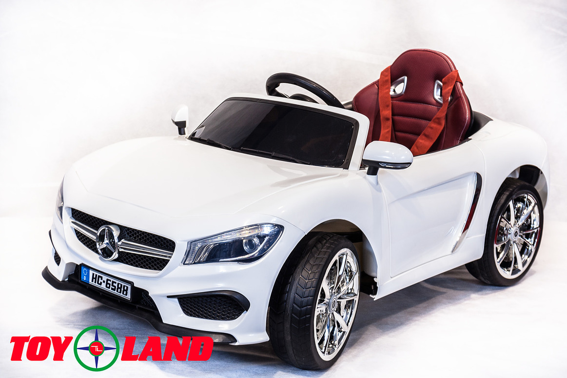 

Электромобиль Mercedes-Benz, белый