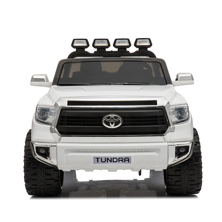 Электромобиль ToyLand Toyota Tundra белого цвета  