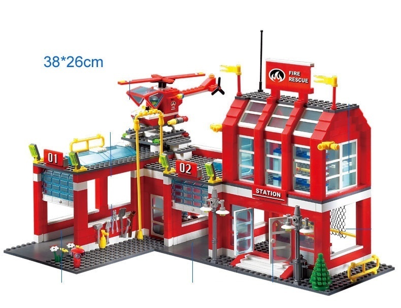 Конструктор с фигурками и аксессуарами – Пожарная станция, 980 деталей  