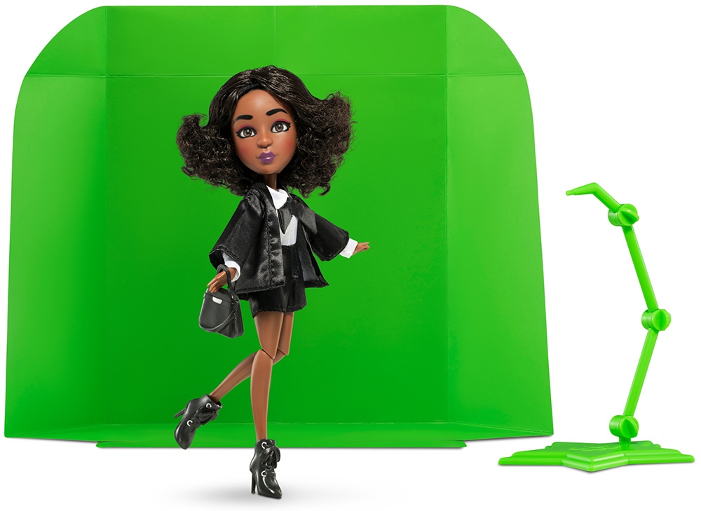 Кукла Instagirl SnapStar - Dawn 23 см. с аксессуарами, подставкой и зелёным экраном  