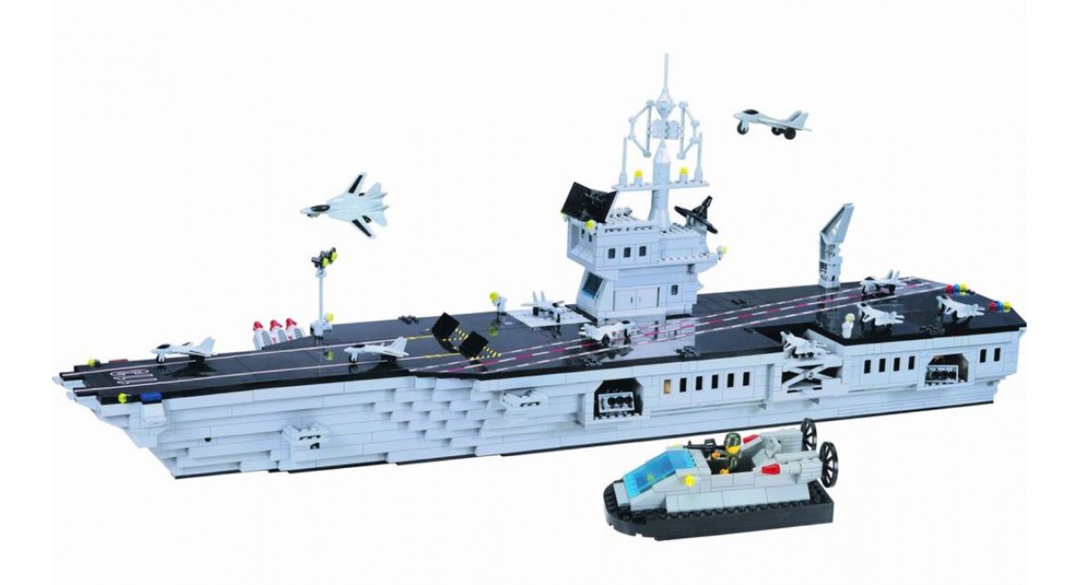 

Конструктор - Авианосец с фигурками и аксессуарами, 990 деталей