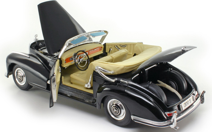 Mercedes-Benz 300S 1955 года, масштаб 1:18  