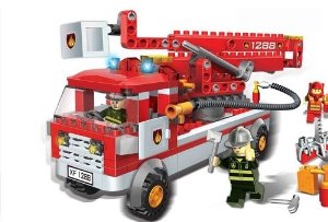 Конструктор с аксессуарами - Пожарная машина  