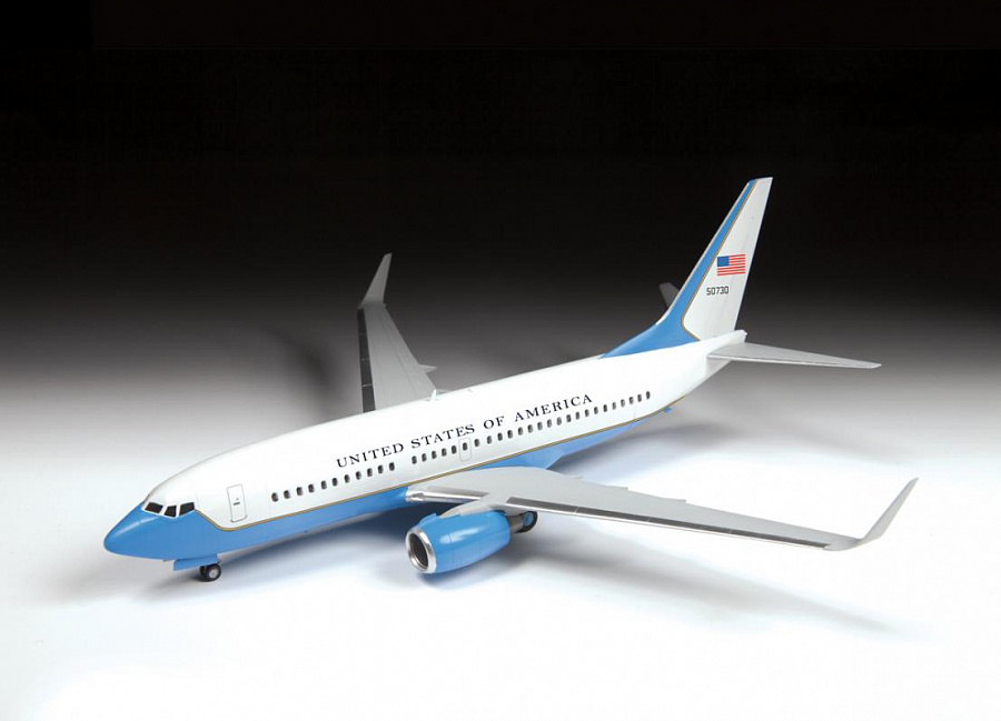 Модель сборная - Боинг 737-700  
