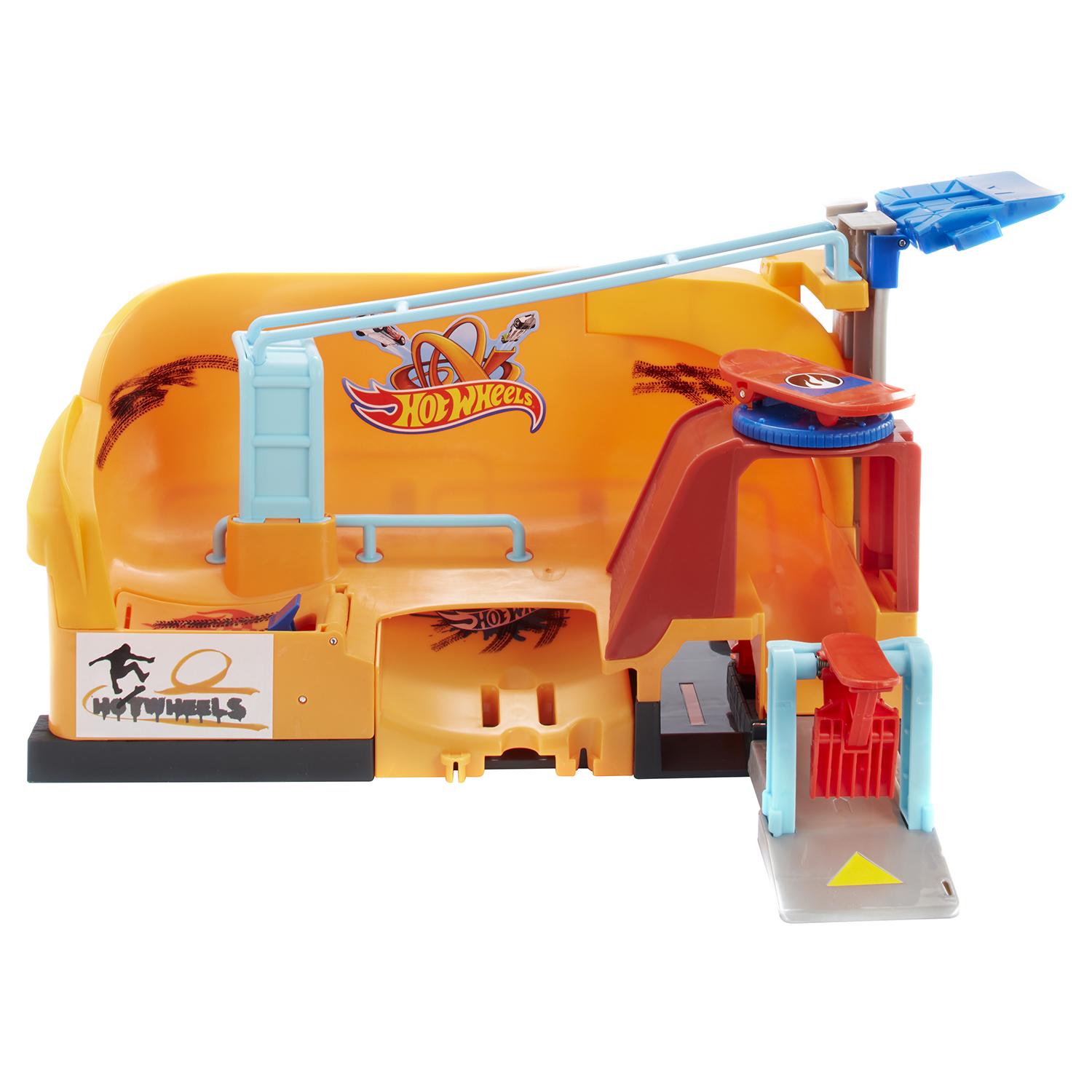 Hot wheels игровой набор city. Хот Вилс Сити игровой набор. Игровой набор hot Wheels "Сити". Fnb15. Набор игровой hot Wheels скейт парк fnb16. Треки хот Вилс Сити.