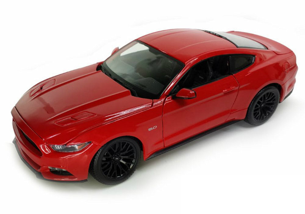  Модель машины 1:24 Ford Mustang GT  