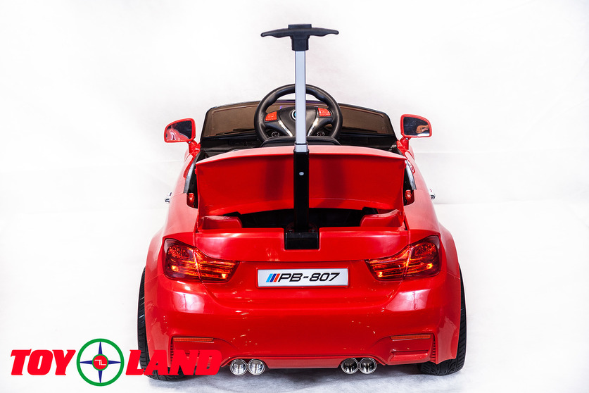 Электромобиль BMW 3 красного цвета  