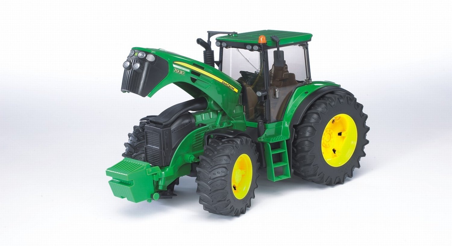 Трактор Bruder John Deere 7930 с подъемным капотом, зеленый  