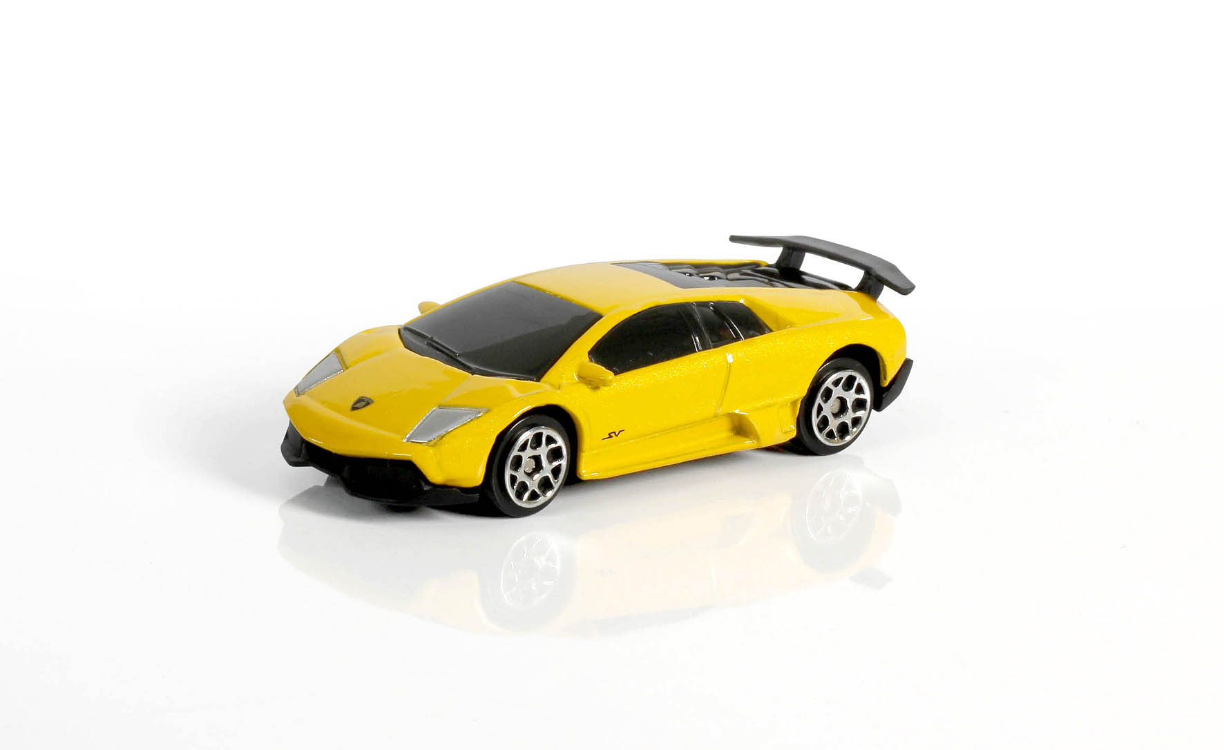 

Металлическая машина - Lamborghini Murcielago LP670-4, 1:64, желтый