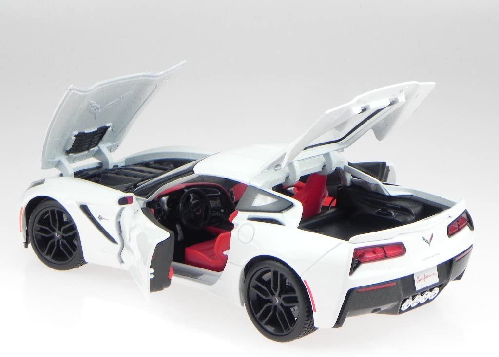 Модель машины - Corvette Stingray, 1:18   