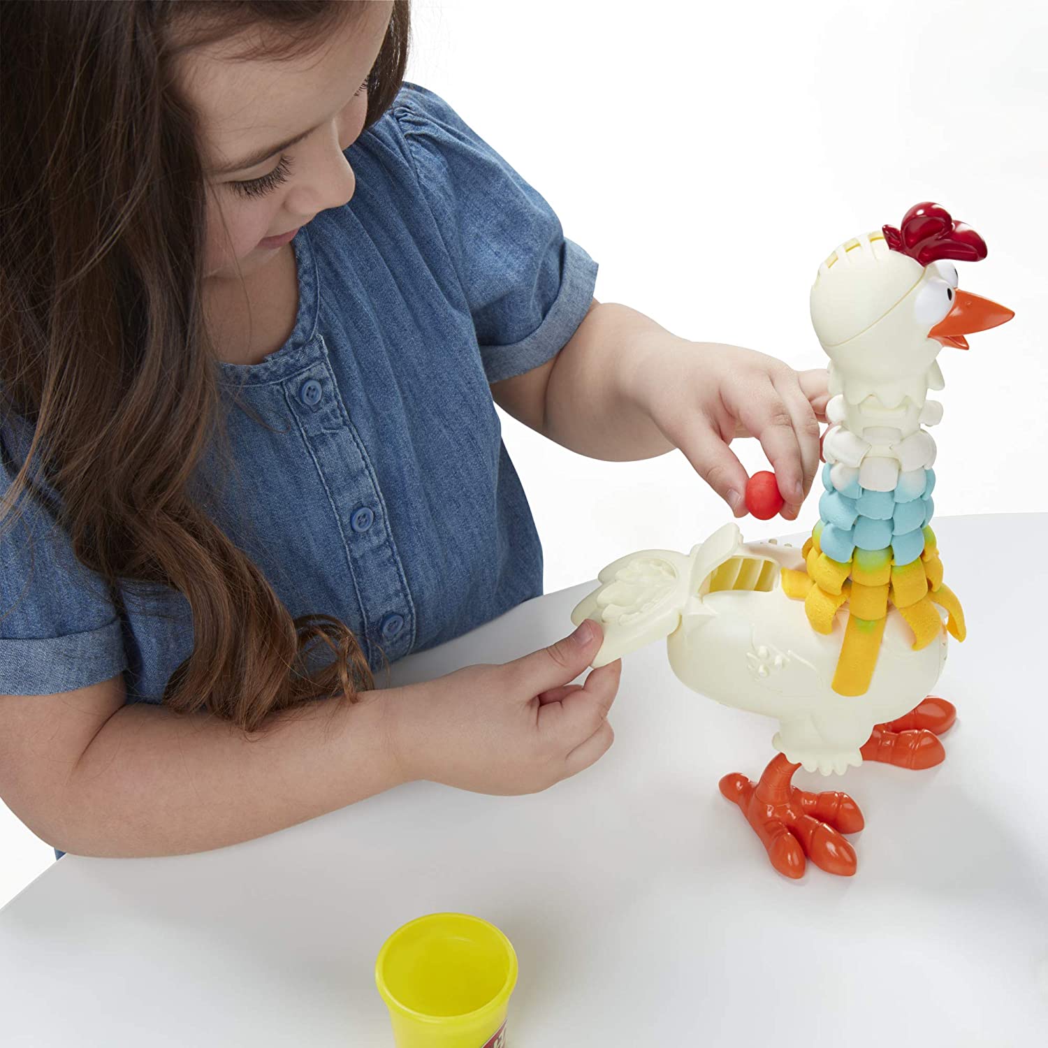 Игровой набор Play-Doh - Курочка - чудо в перьях  