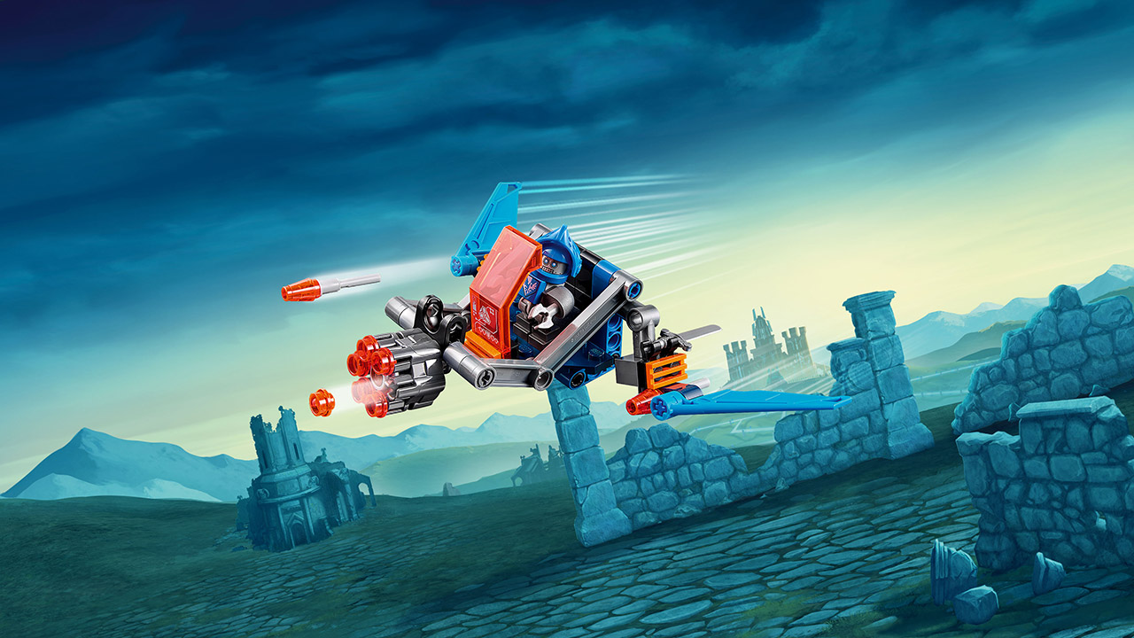 Lego Nexo Knights. Самолёт-истребитель Сокол Клэя  