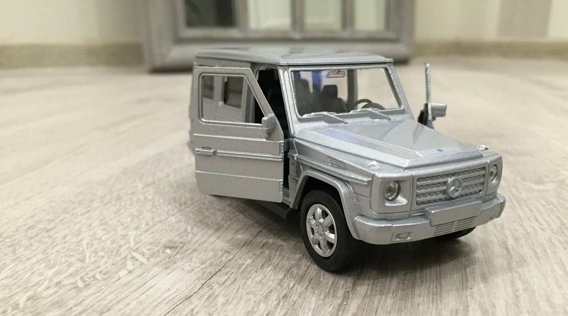 Модель Mercedes-Benz G-Class, масштаб 1:38  