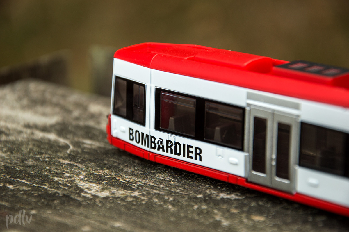 Модель Трамвая Bombardier, 1:87  