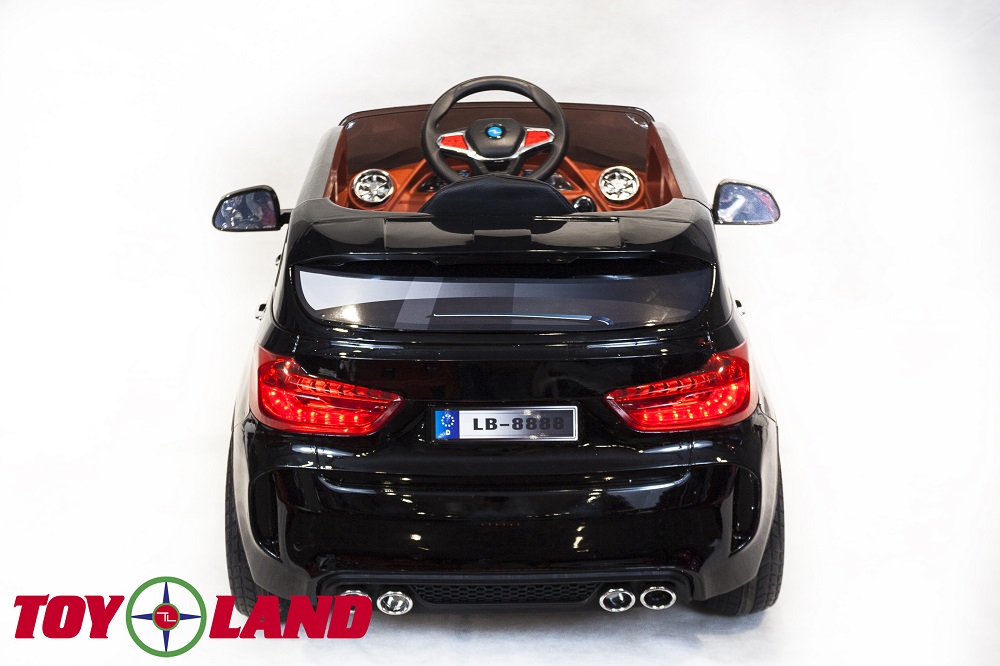 Электромобиль BMW X5 черного цвета  