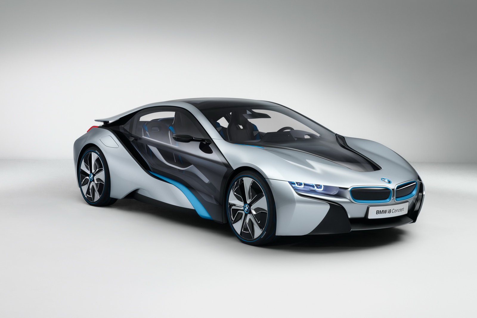 BMW i8 концепт-кар на радиоуправлении  