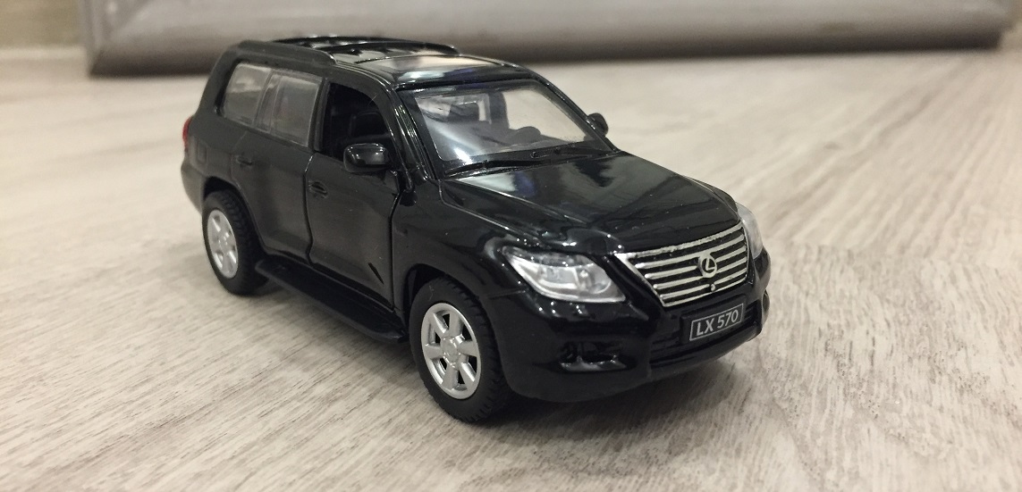 Машина металлическая инерционная - Lexus LX570  