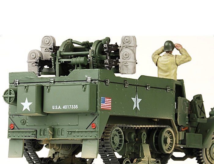 Коллекционная модель - танк M16 Multiple Gun Motor Carriage, США, 1:32  
