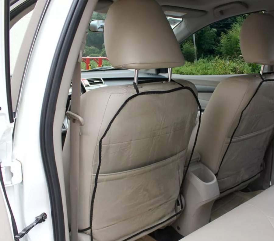 Защитная накидка на спинку переднего сиденья автомобиля  