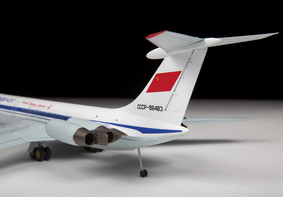 Сборная модель - Самолет Ил-62М  