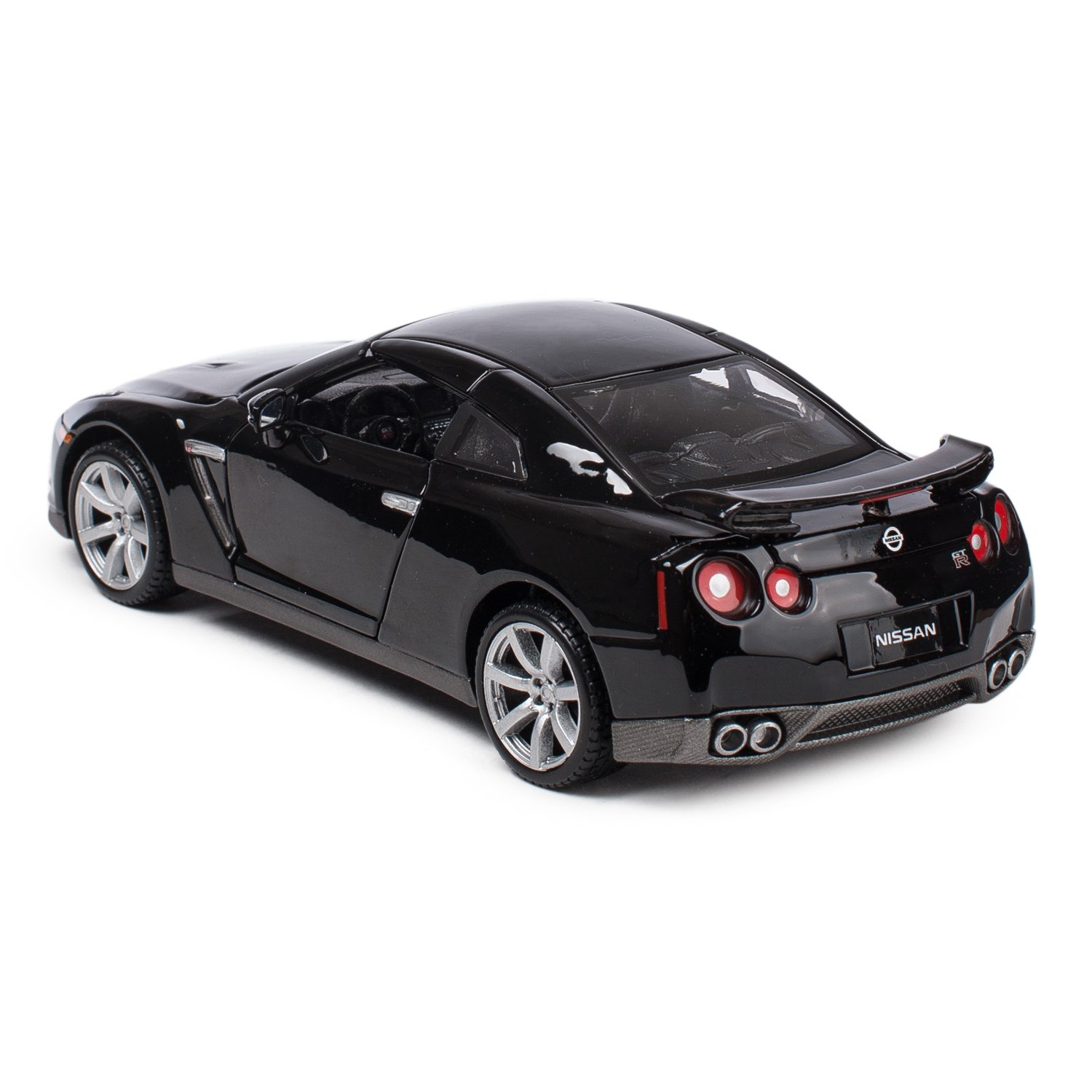 Модель машины - Nissan GT-R, 1:24   