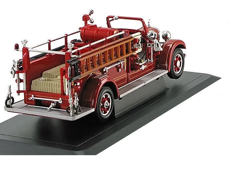 Пожарные модели. Пожарный автомобиль 1935 Mack 75bx. Пожарный автомобиль Mack 75. Пожарный Mack Type 75bx 1935 Yatming / Signature Series металл пожарная 1:24. Модель пожарной машины 35295.