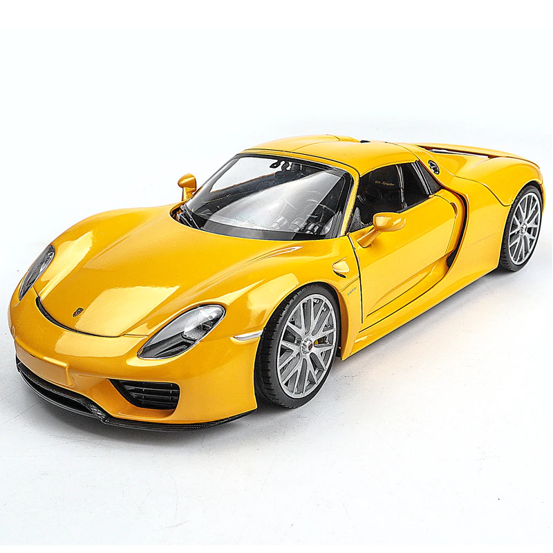 Модель машины – Porsche 918 Spyder, 1:24  