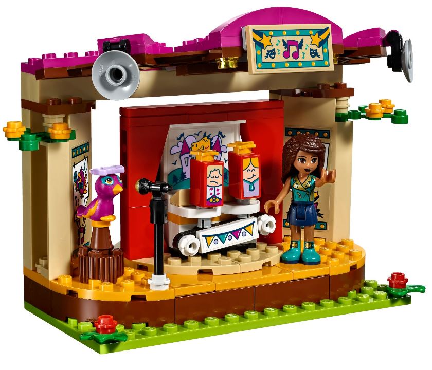 Конструктор из серии Lego Friends - Сцена Андреа в парке  