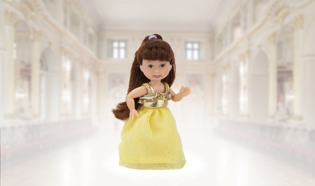 

Кукла из серии Paula. Выход в свет в жёлтом платье