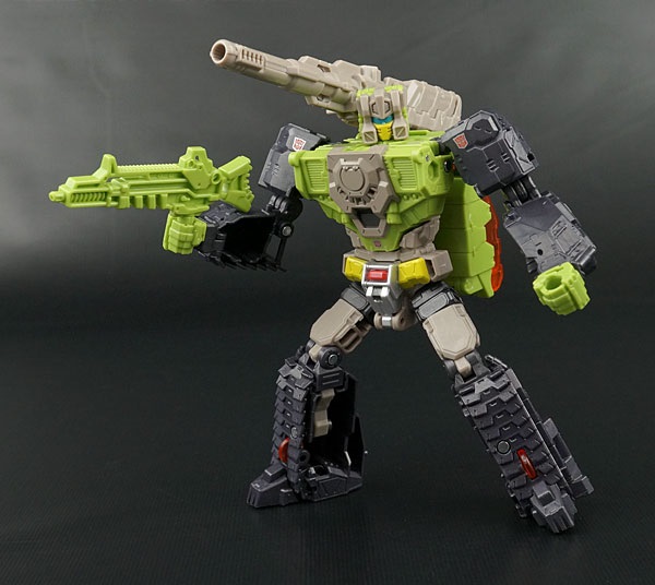 TITANS RETURN. Трансформер-танк Furos and Hardhead  