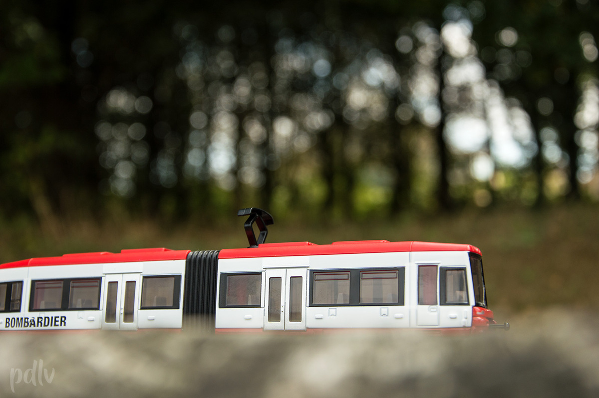 Модель Трамвая Bombardier, 1:87  