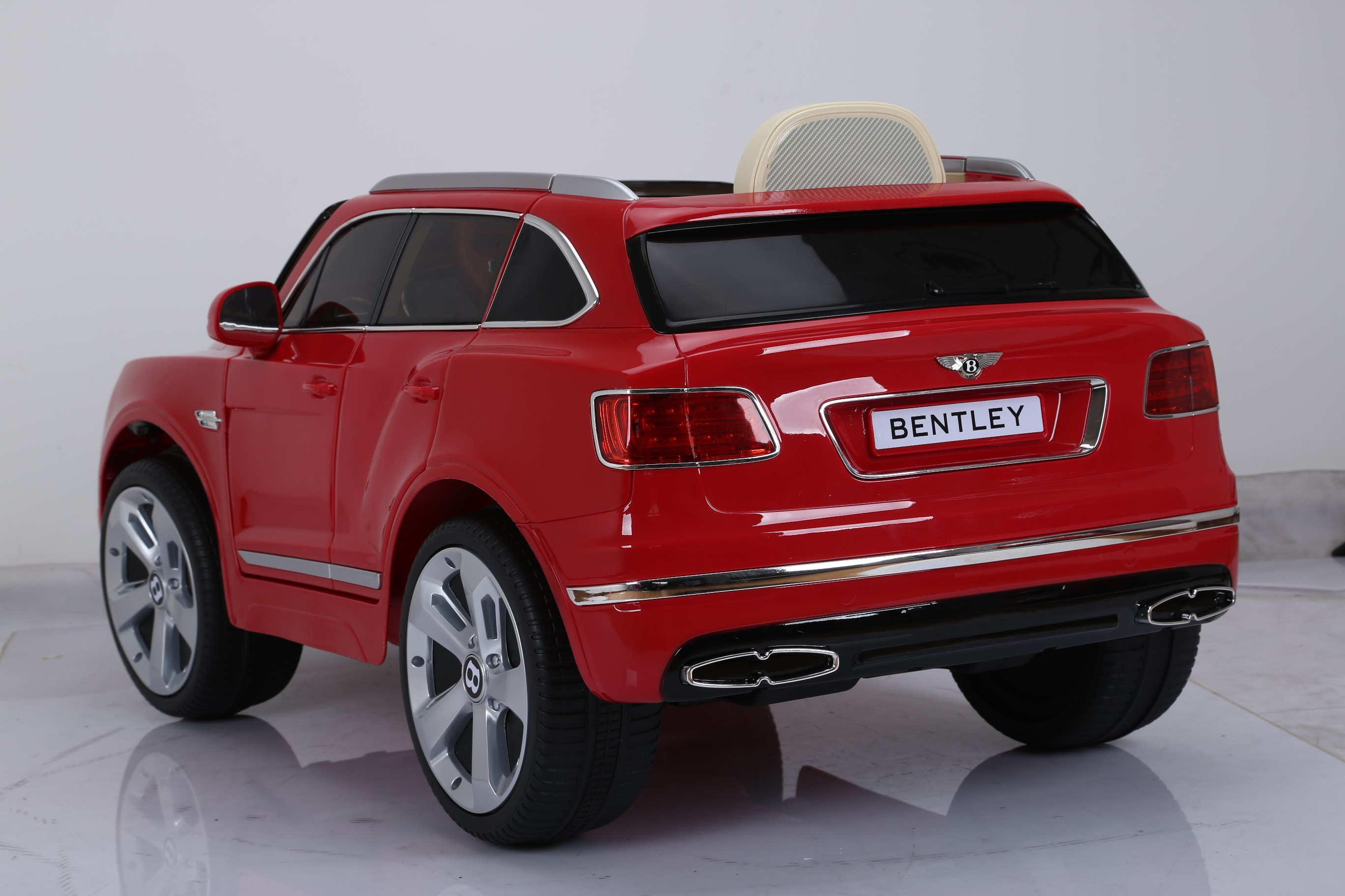 Электромобиль - Bentley Bentayga, красный  