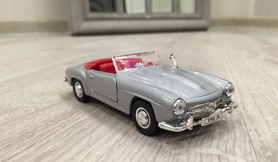 Винтажная машинка Mercedes Benz 190SL  