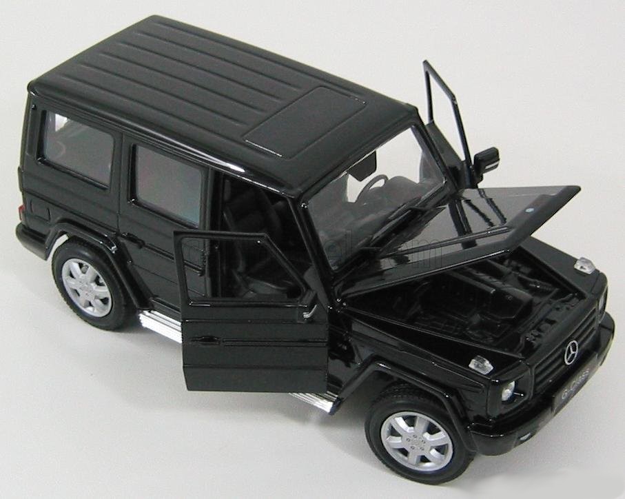 Модель машины - Mercedes-Benz G-Class, масштаб 1:24  