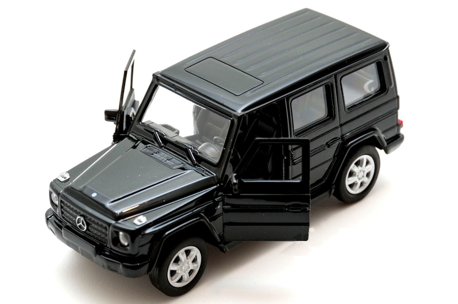 Модель Mercedes-Benz G-Class, масштаб 1:38  