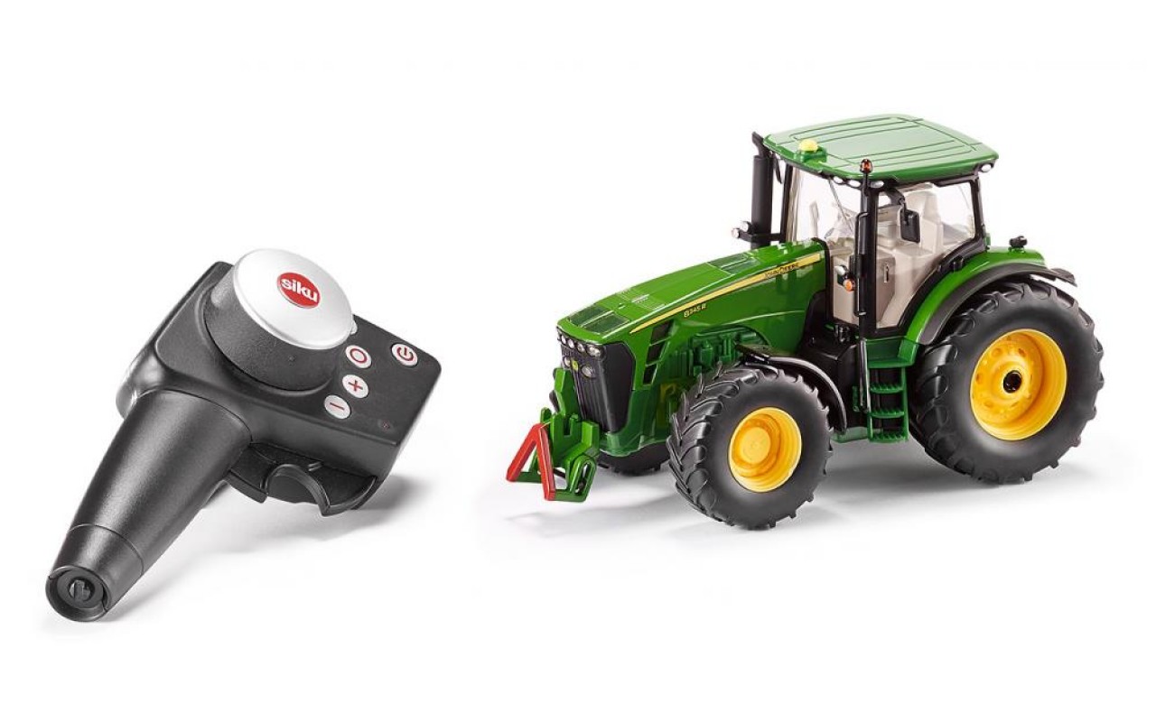 Трактор John Deere 8345R на радиоуправлении, 1:32