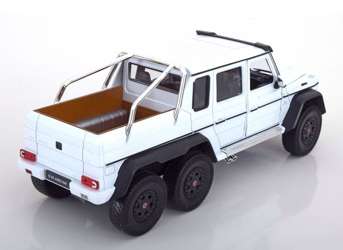 Модель машины 1:24 Mercedes-Benz G63 AMG 6x6  