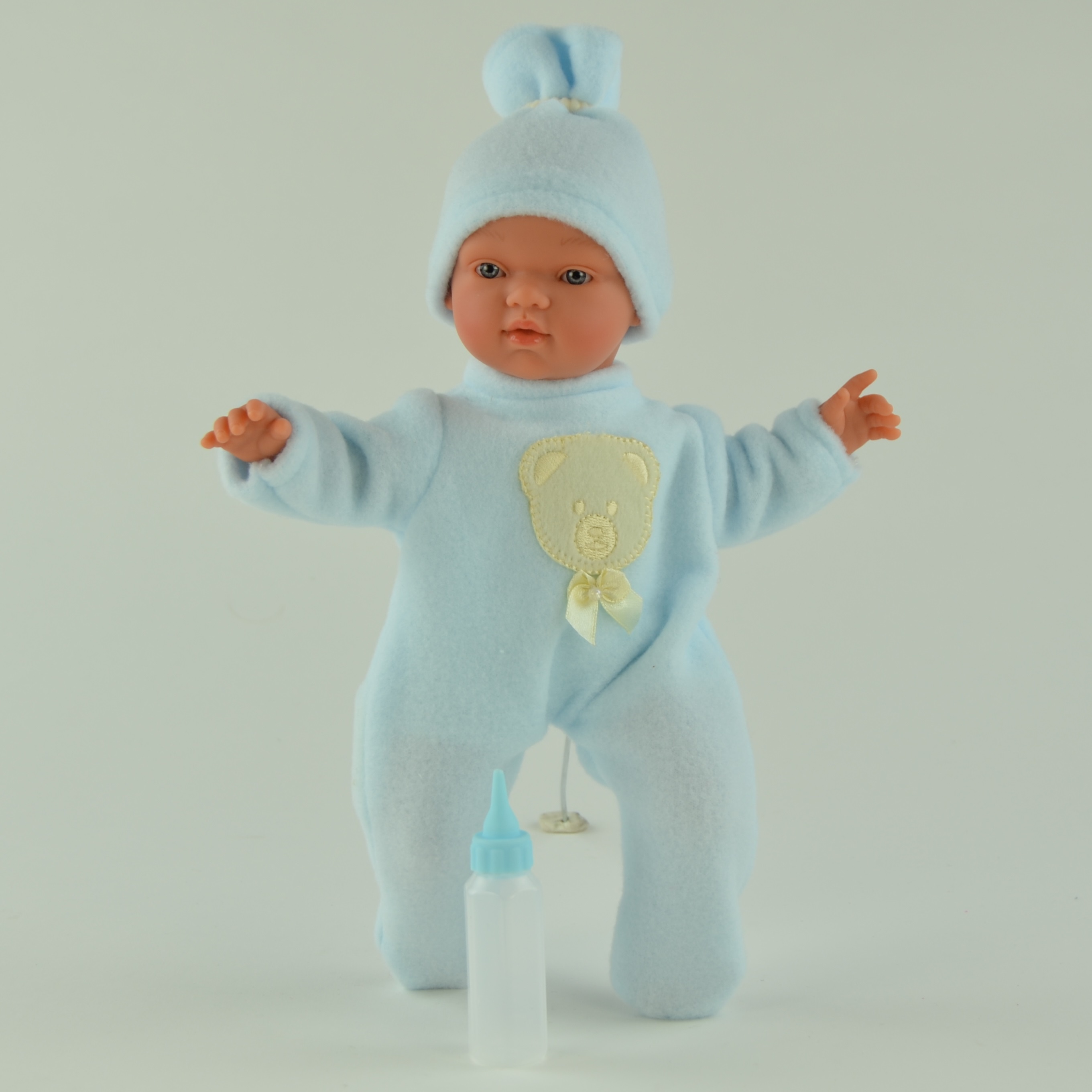 

Кукла Гугу в синем костюмчике с бутылочкой, 27 см.