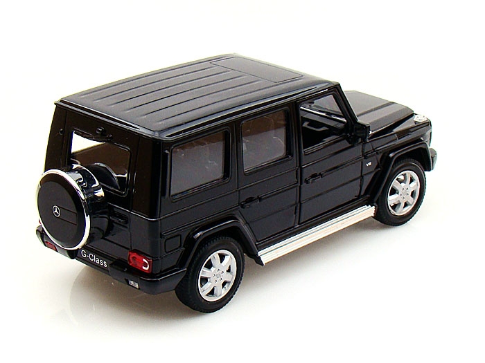 Модель машины - Mercedes-Benz G-Class, масштаб 1:24  