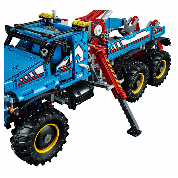 Конструктор Lego Technic - Аварийный внедорожник  